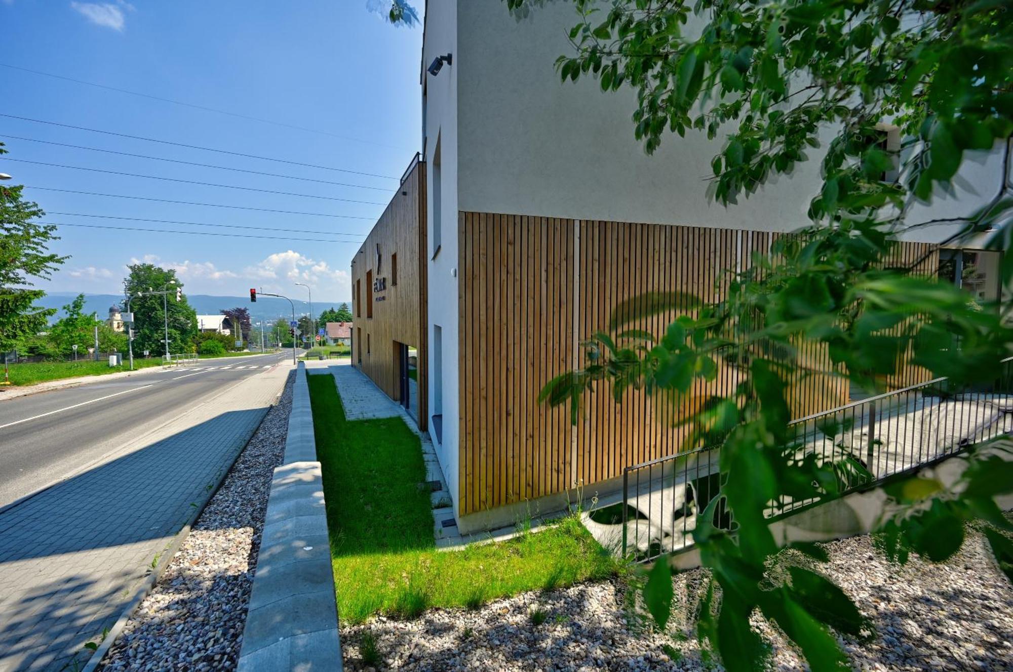 Wellness Hotel Fenix 리베레츠 외부 사진