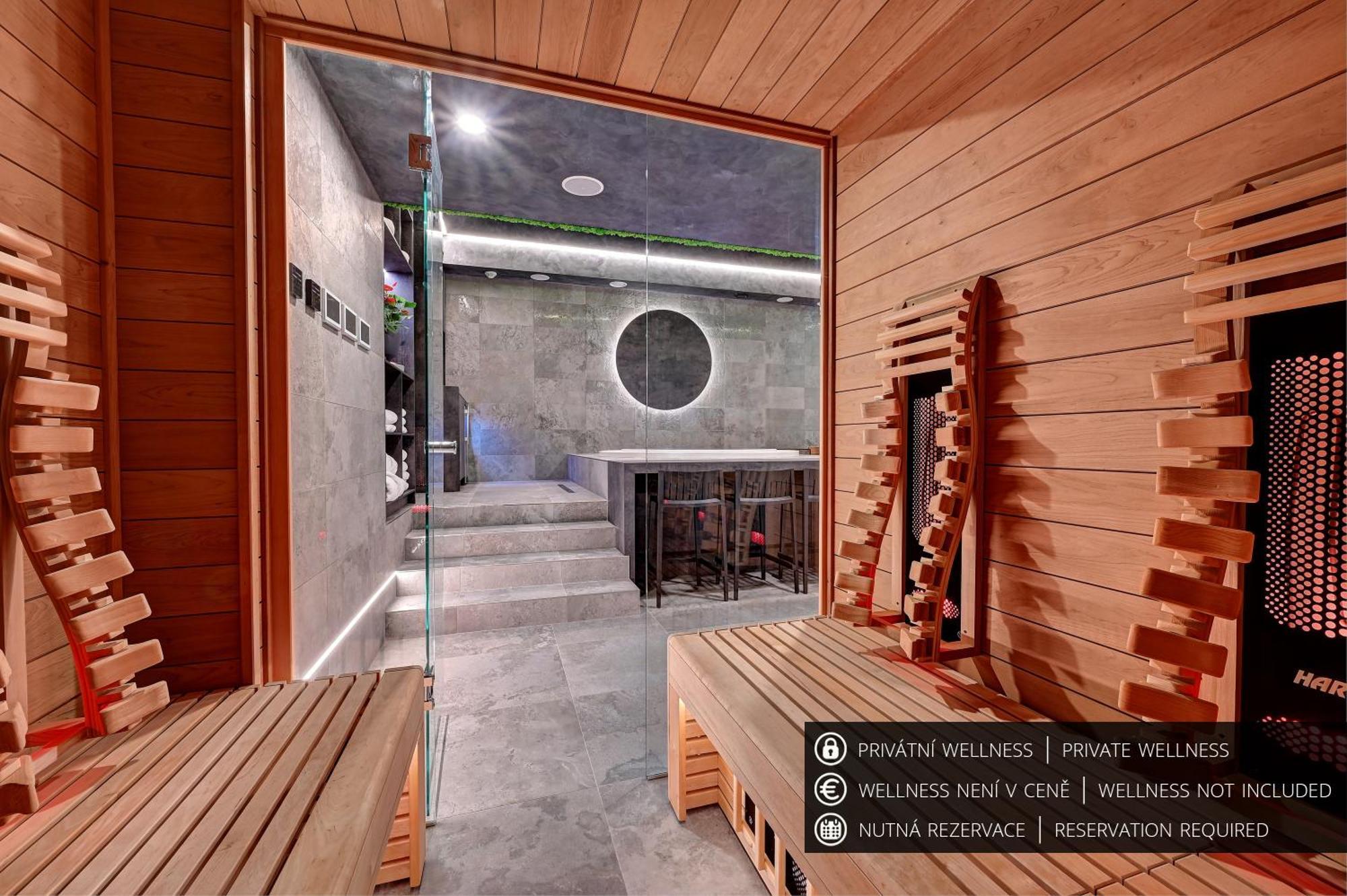 Wellness Hotel Fenix 리베레츠 외부 사진