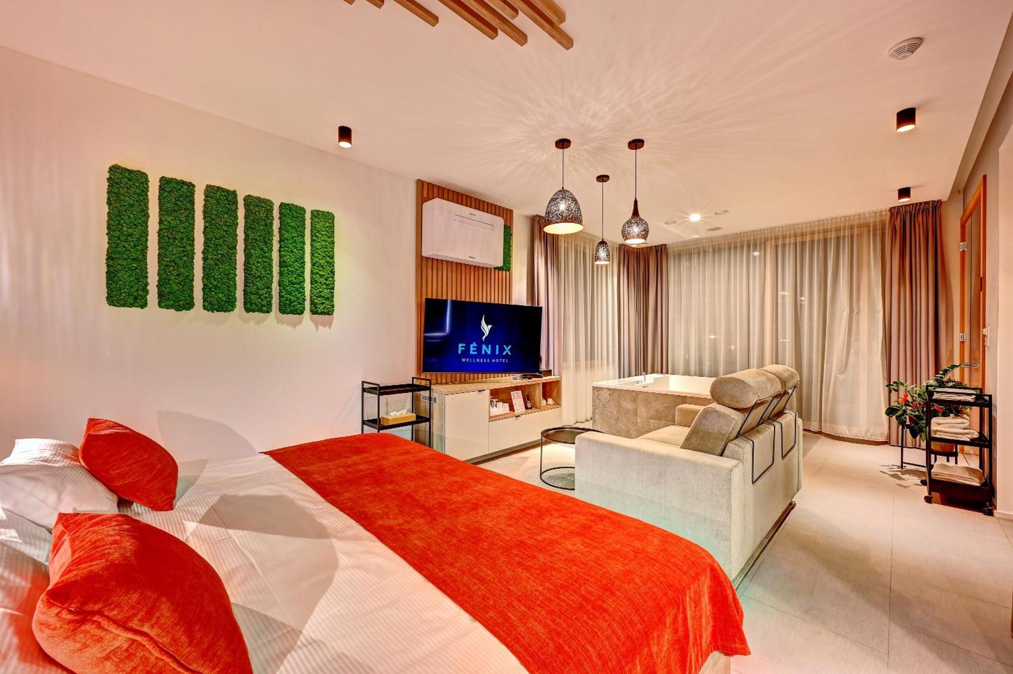 Wellness Hotel Fenix 리베레츠 외부 사진