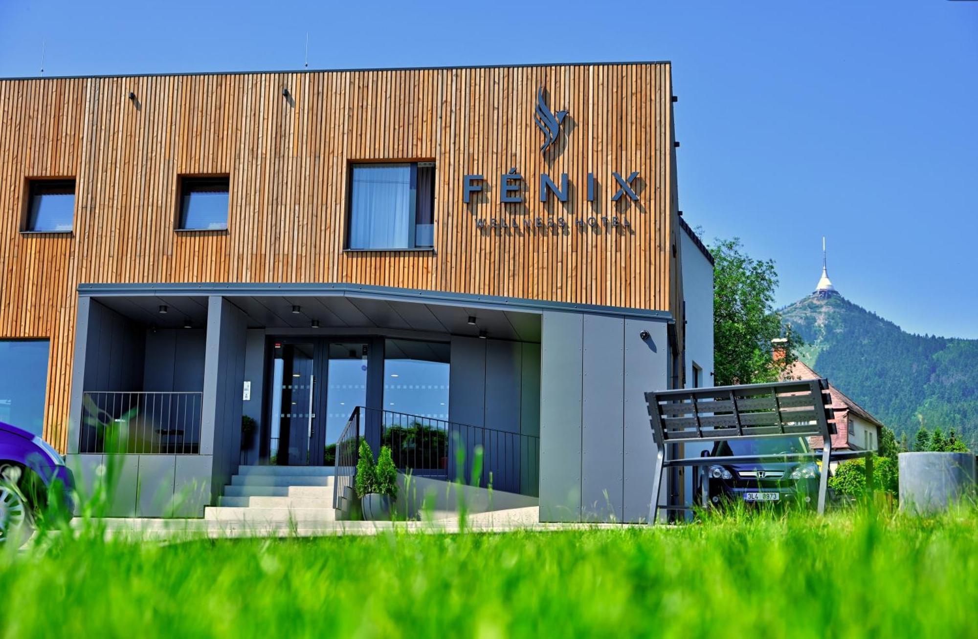 Wellness Hotel Fenix 리베레츠 외부 사진