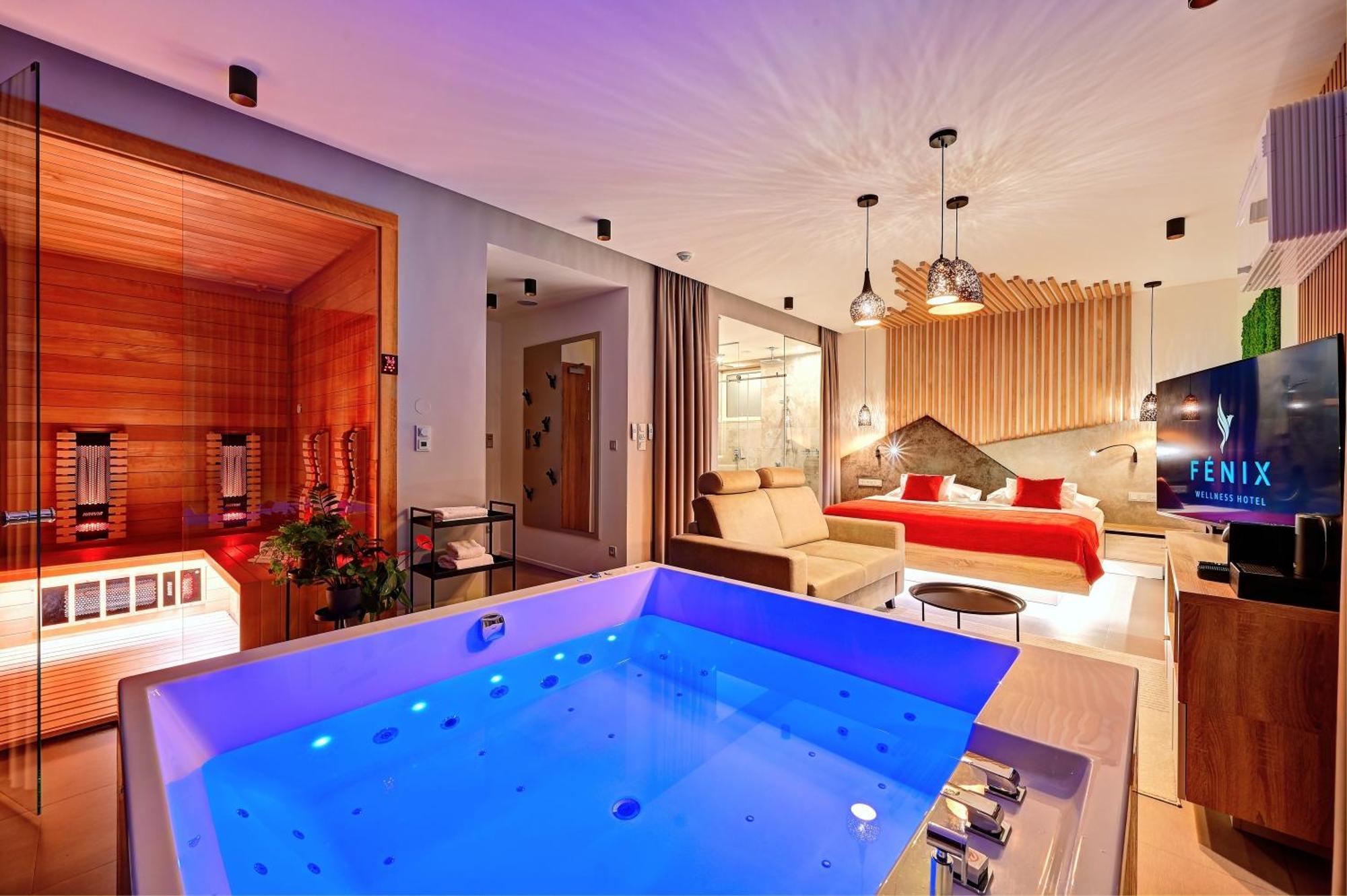 Wellness Hotel Fenix 리베레츠 외부 사진