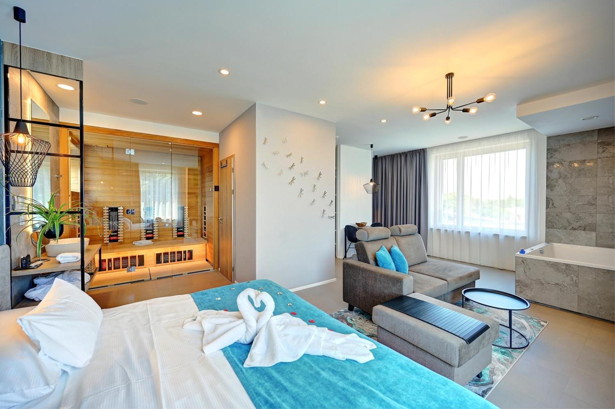 Wellness Hotel Fenix 리베레츠 외부 사진