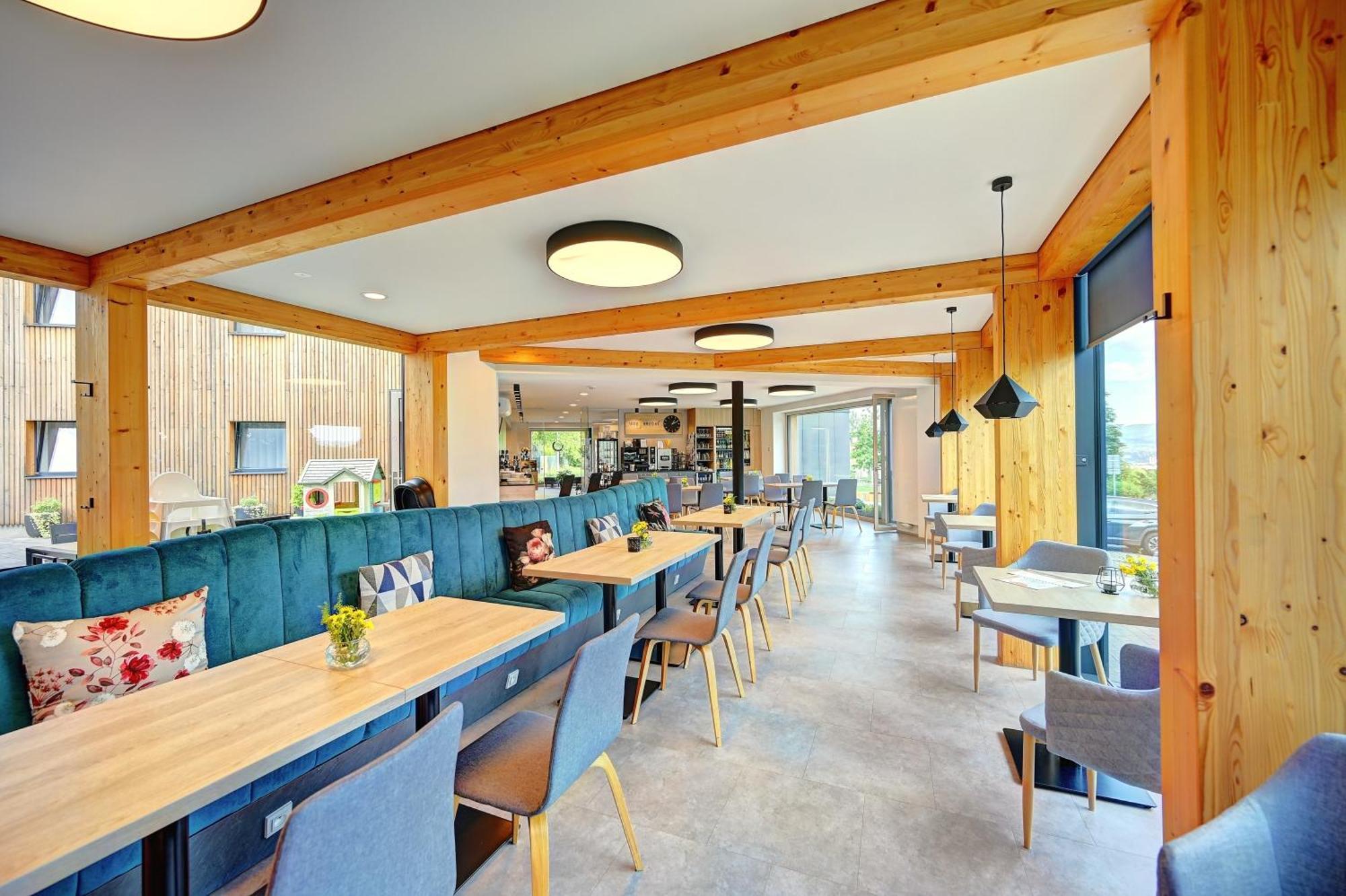 Wellness Hotel Fenix 리베레츠 외부 사진
