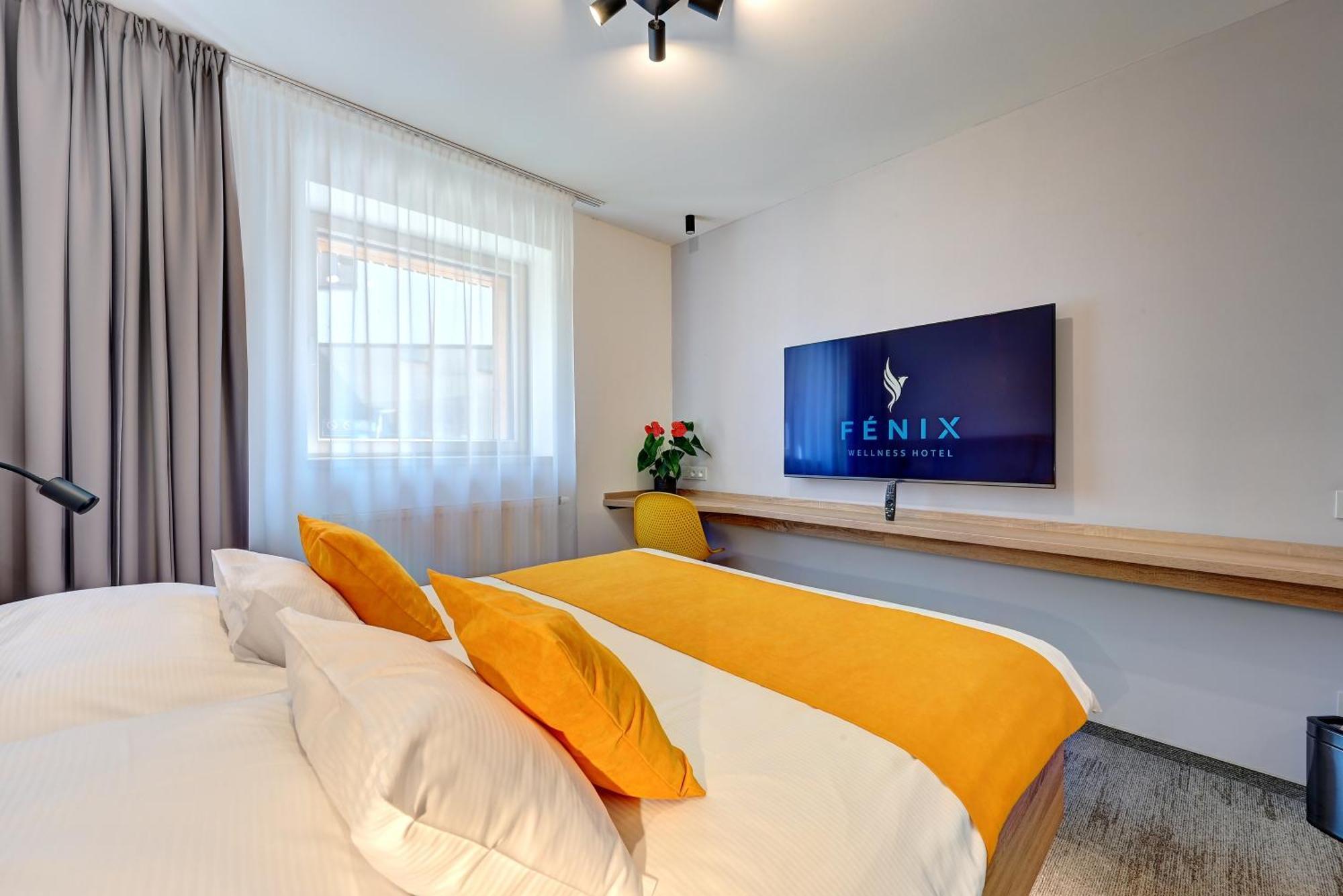 Wellness Hotel Fenix 리베레츠 객실 사진